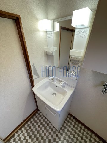 仙波町4丁目戸建貸家の洗面所