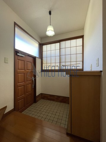 仙波町4丁目戸建貸家の玄関