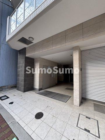 JESUS SQUARE nambaのエントランス