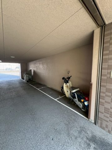 サンクラッソ神戸大開通Station frontの駐車場|駐車場に車を止められます