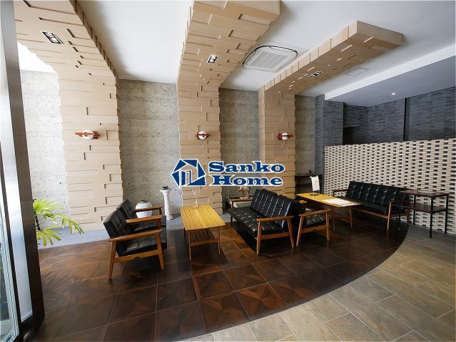 フォンターナ入谷のロビー