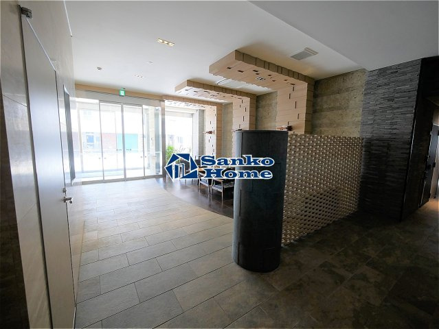 フォンターナ入谷のロビー