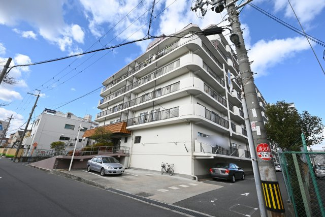 シャルム野中南公園の外観|見学をご希望の方はお気軽にお問い合わせください。