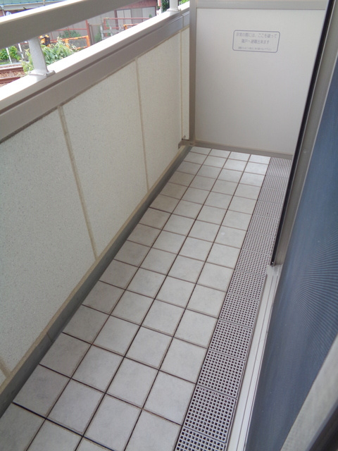 ヴィラコート鵠沼のバルコニー