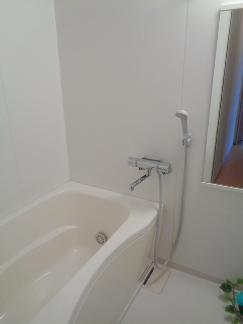 ヴィラコート鵠沼の浴室