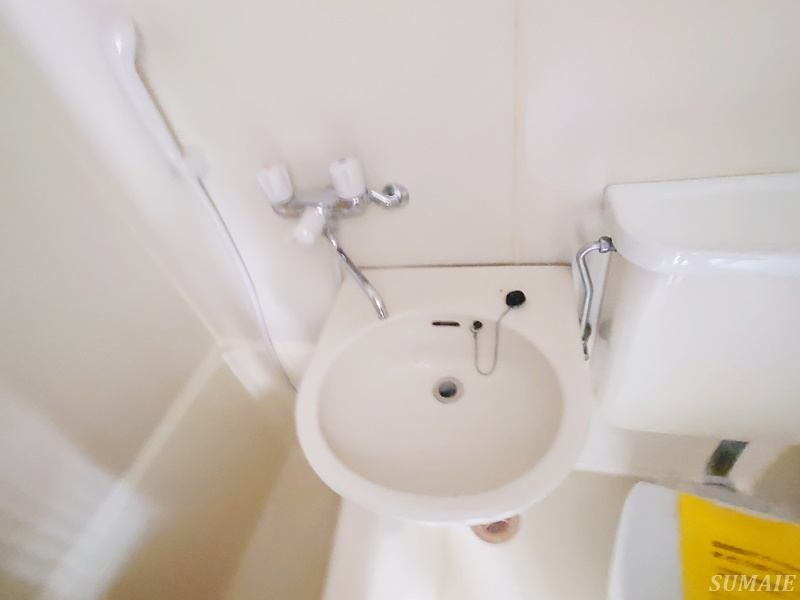 コーポ二ノ宮の浴室|洗面台です☆