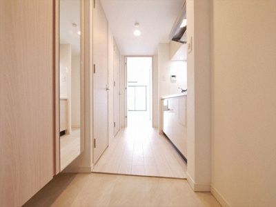 【玄関】 | S-RESIDENCE高井田Central | きれいな玄関です