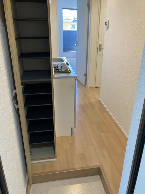 フォーレ春日部の玄関