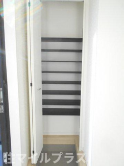 【玄関】 | 郡山市日和田町日向新築一戸建て3棟 | シンプルで使いやすい玄関です