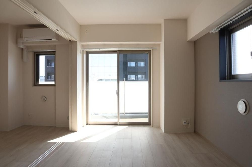 テ レジャンデール護国寺WESTの居間・リビング