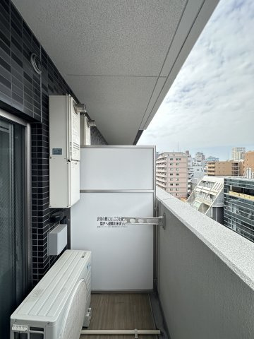 プレサンス心斎橋ブライトのバルコニー
