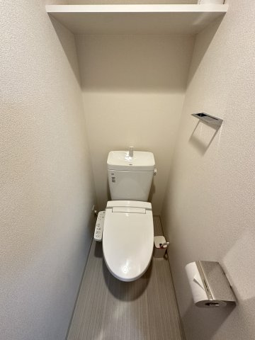 プレサンス心斎橋ブライトのトイレ