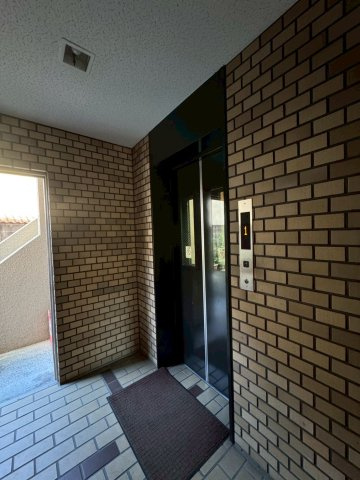 パークマンション青木のエントランス