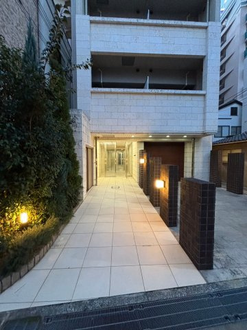Residence難波宮のエントランス