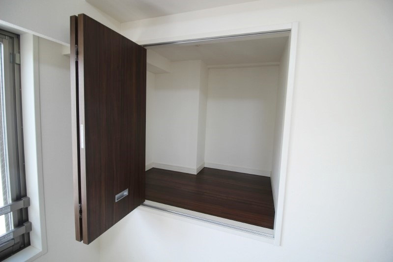 オープンレジデンス赤坂テラスの収納|洋室5.9帖物入