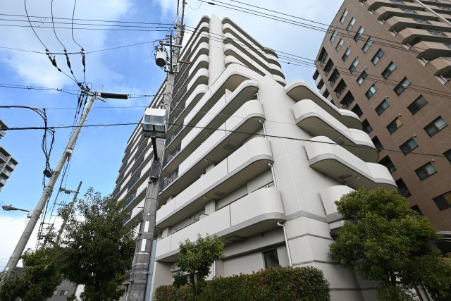 加島駅前アーバンコンフォートの外観|最上階12階部分なので、陽当たり眺望通風どれも良好です。