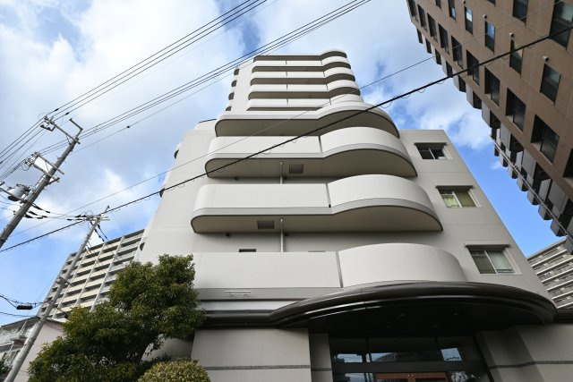 加島駅前アーバンコンフォートの外観|2026年3月リフォーム完了予定物件です。工事途中でも見学して頂けます。