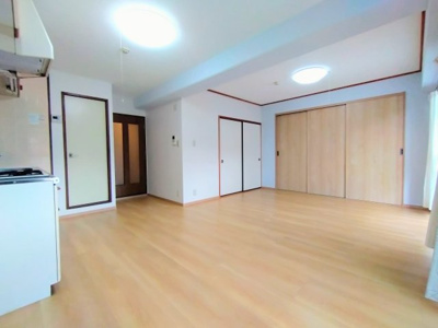 【居間・リビング】 | ハウスリットⅠ | ※同物件　別のお部屋の写真です。