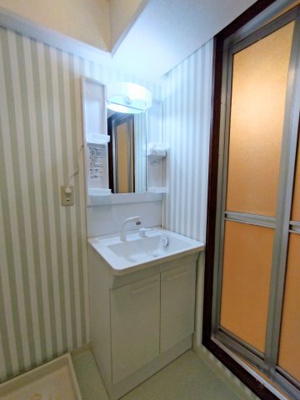 【独立洗面台】 | ハウスリットⅠ | ※同物件　別のお部屋の写真です。