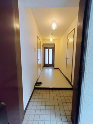 【玄関】 | ハウスリットⅠ | ※同物件　別のお部屋の写真です。