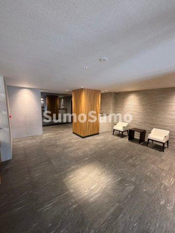 RISING Maison 本町橋のロビー