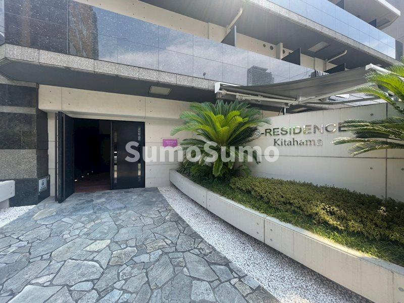 S-RESIDENCE北浜のエントランス