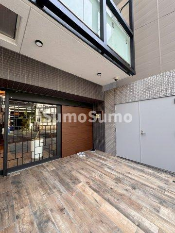 大阪市浪速区敷津西２丁目の賃貸マンションのエントランス|建物の内部です