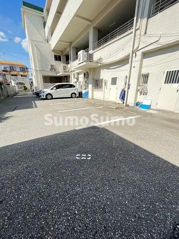 NDビルハイツの駐車場