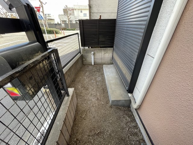 【庭】 | 練馬区春日町1丁目　中古一戸建住宅　（成増店） | 庭付きで、住空間をより効率よく使えます