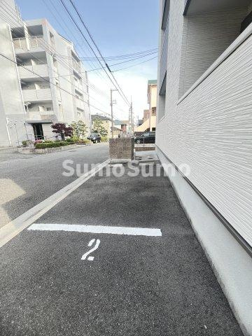 神戸市東灘区青木２丁目のアパートの駐車場