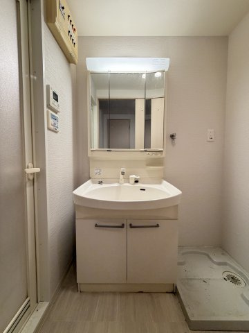OCEAN松屋町の洗面所