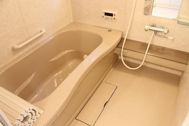 秋定様戸建の浴室
