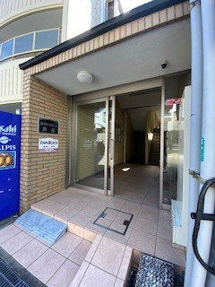 ダイドーメゾン芦屋のエントランス