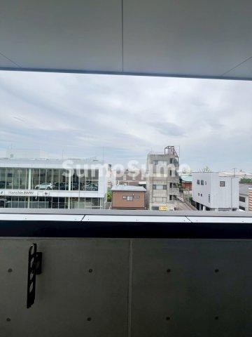 MAIN STAGE The Base Frontの展望