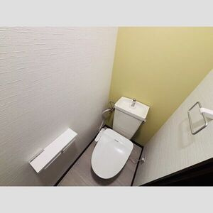 サン高森台の和室