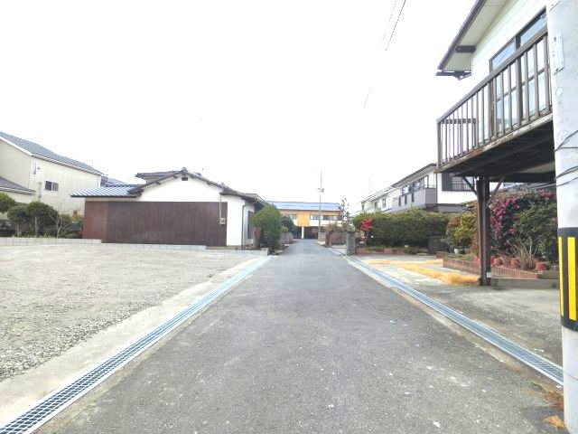 佐賀市本庄町大字末次2期2号棟の前面道路含む現地写真|前面道路含む現地写真です