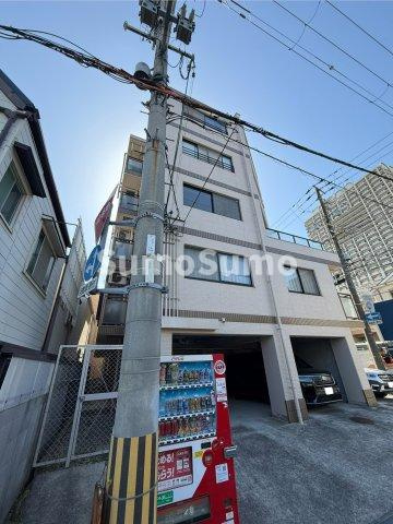 ファミールヒルズの外観
