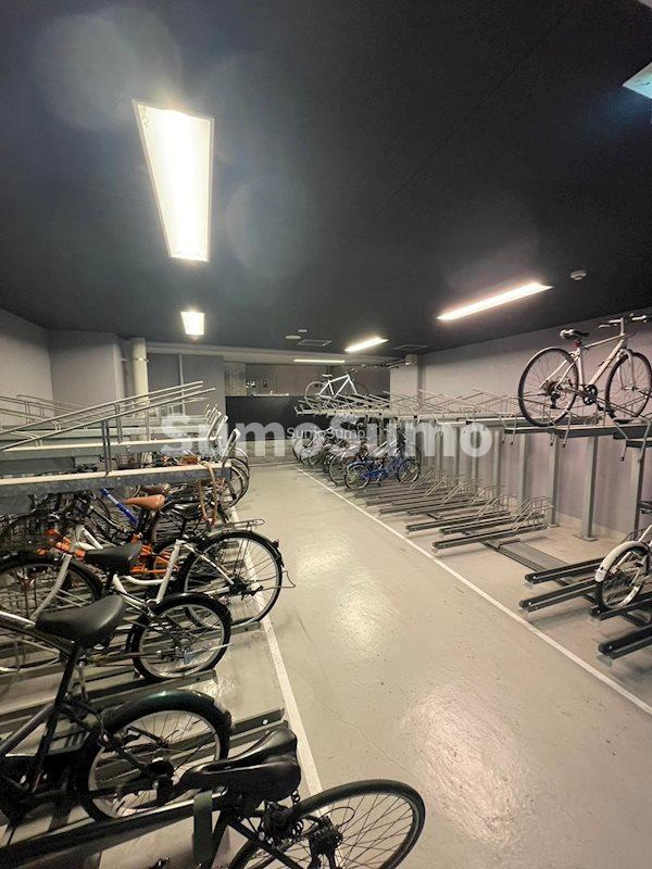 S-RESIDENCE南堀江の駐車場