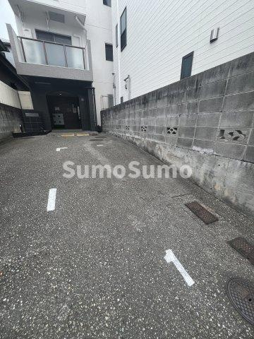 ドムールコスモス甲南町の駐車場|駐車場があります