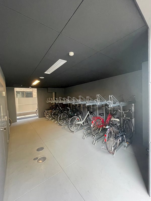 S-RESIDENCEドーム前千代崎の駐車場