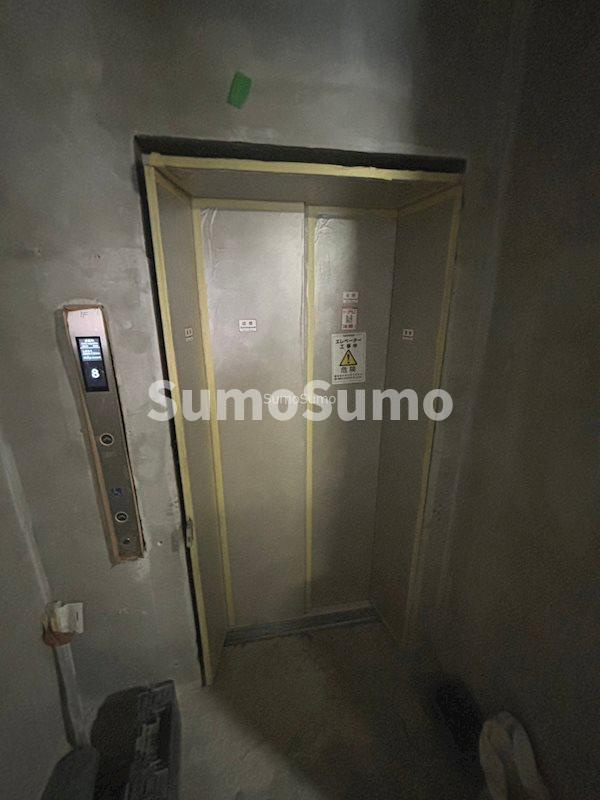 セレニテ難波ミラク弐番館のロビー