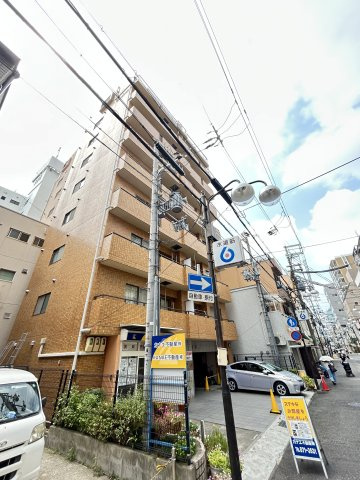 金栄ビル東館の外観