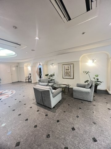 本山アーバンライフのエントランス
