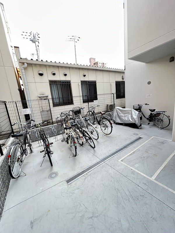 ONLYONE灘南通の外観