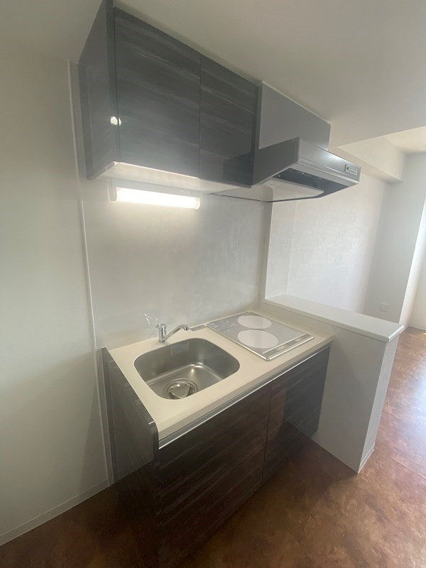 ONLYONE灘南通のキッチン