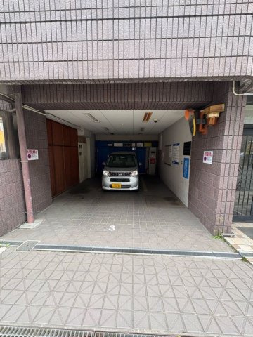 NEO壱番館の駐車場|カースペースがあります