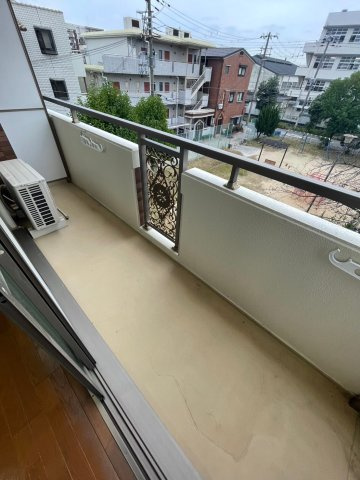 メープル甲子園のバルコニー