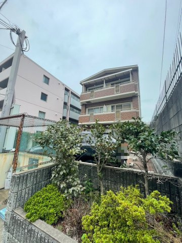 メープル甲子園の外観