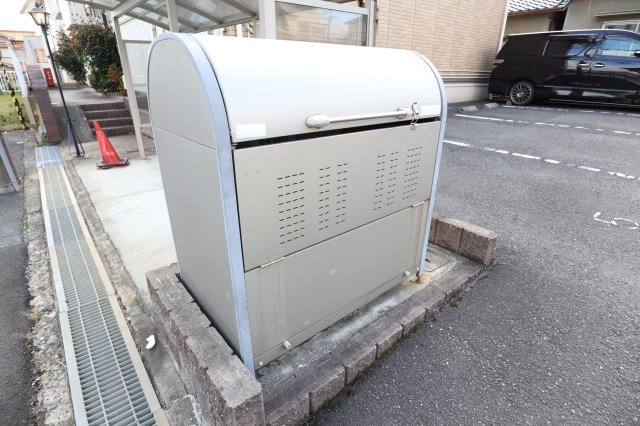 スカイヒルズの駐車場