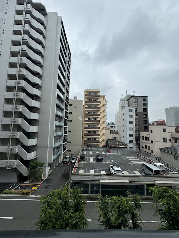 フロンティアタワー難波EAST(旧:グランソレイユ日本橋)の展望